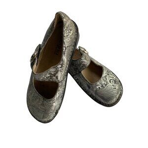 Alegra silver paisley Paloma comfort nursing Mary Jane shoes